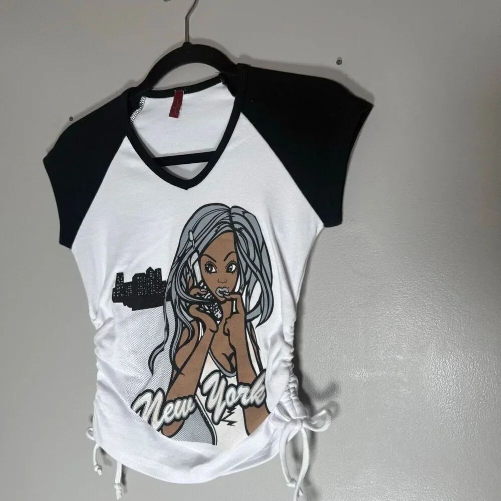 NWOT Solo Girl “New York” Graphic Ruched Side Tee – Black & White Shirt